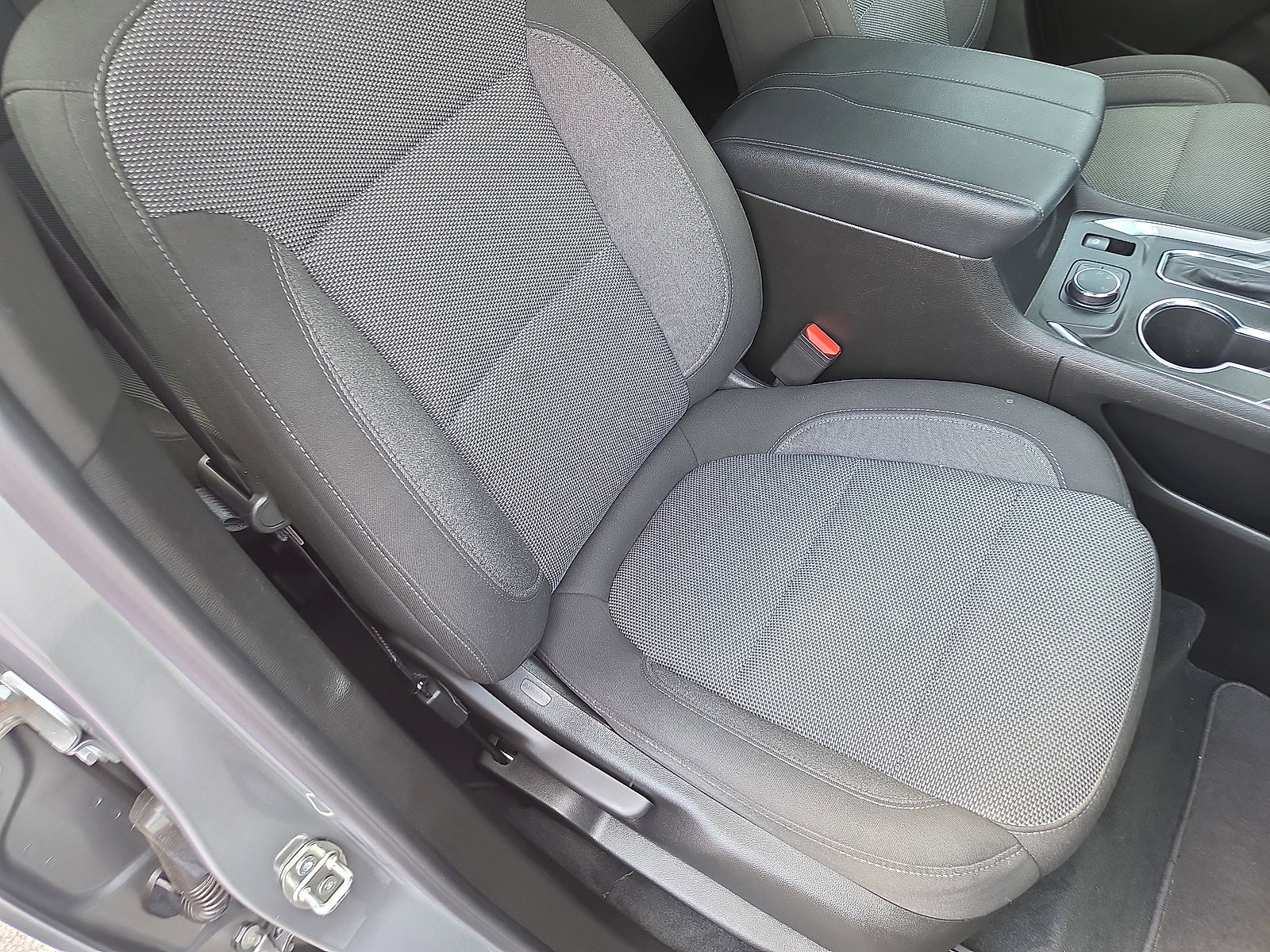 Used 2023 Chevrolet Traverse LT AWD/4WD image 12