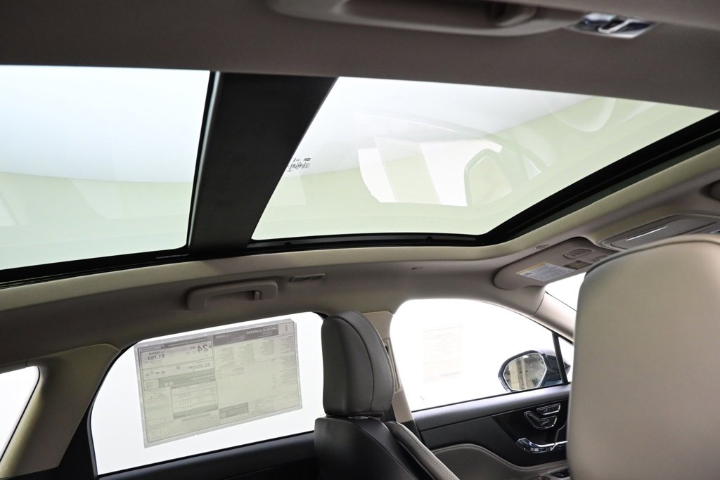 New 2026 Lincoln Corsair Premiere image 17