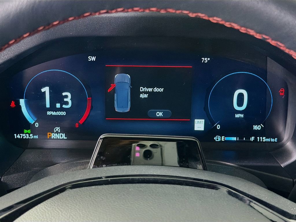 Used 2025 Ford Explorer ST-Line image 15