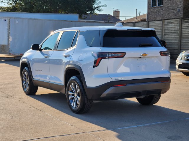 Used 2026 Chevrolet Equinox LT FWD image 3