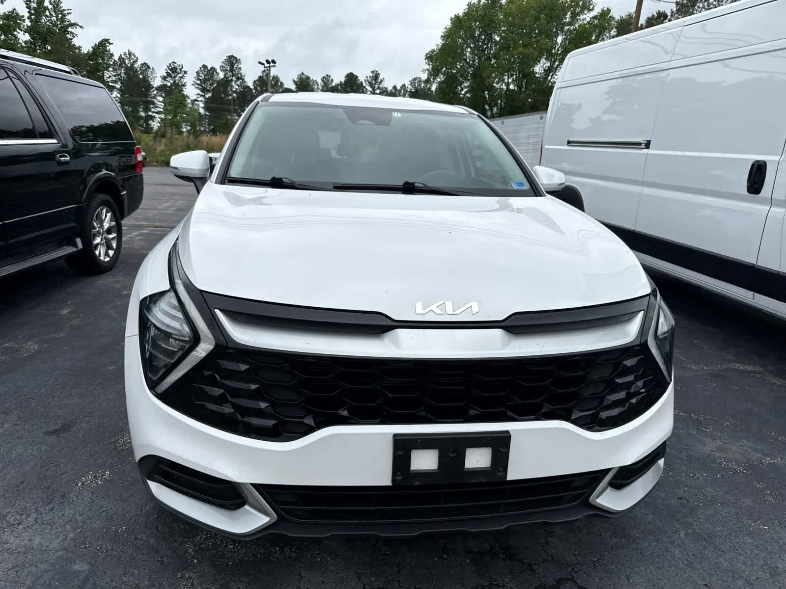 Used 2023 Kia Sportage EX FWD image 4