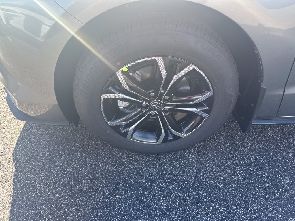 New 2026 Toyota Sienna Platinum AWD/4WD image 2