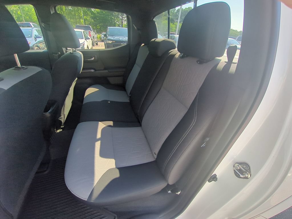 Used 2021 Toyota Tacoma TRD Sport w/ Technology Package AWD/4WD image 29