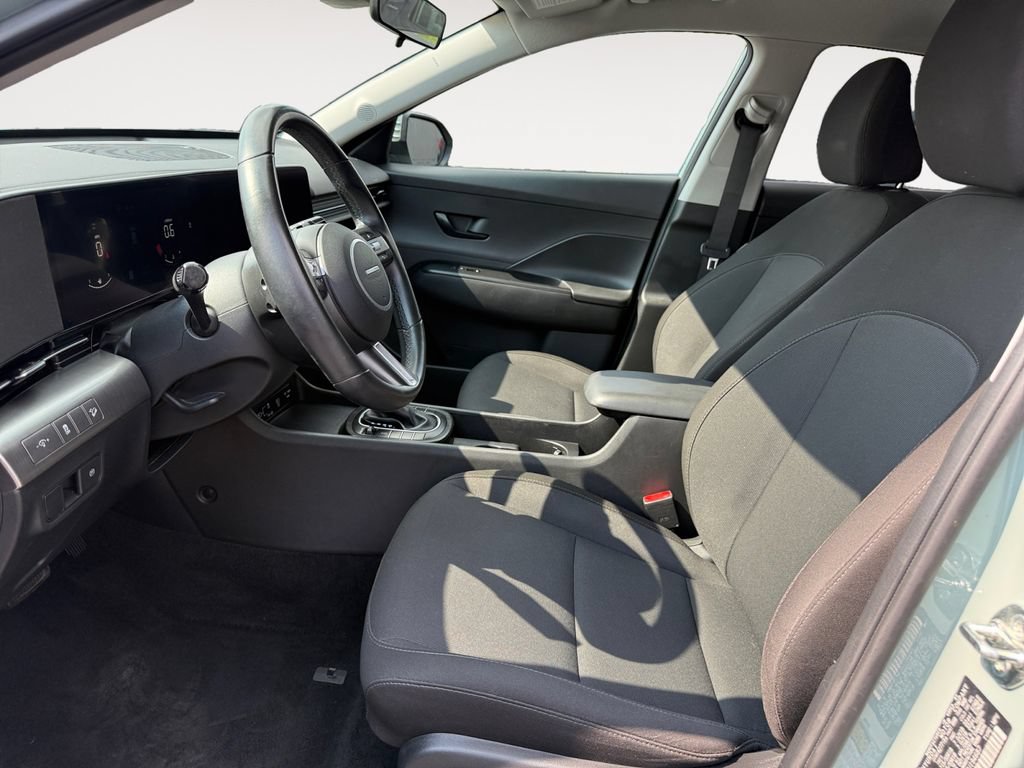 Used 2025 Hyundai Kona SEL AWD/4WD image 9