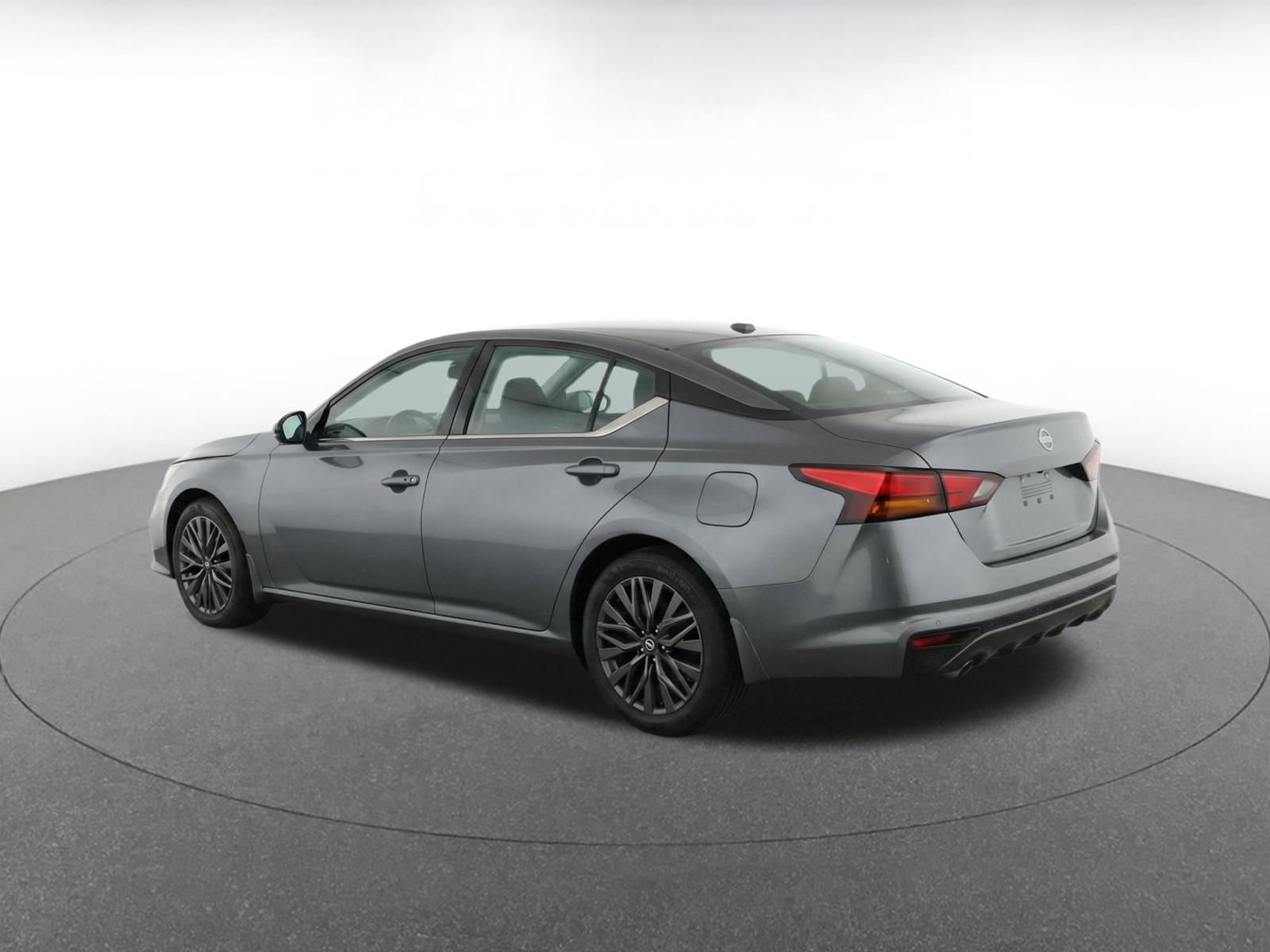 Used 2026 Nissan Altima 2.5 SV FWD image 7