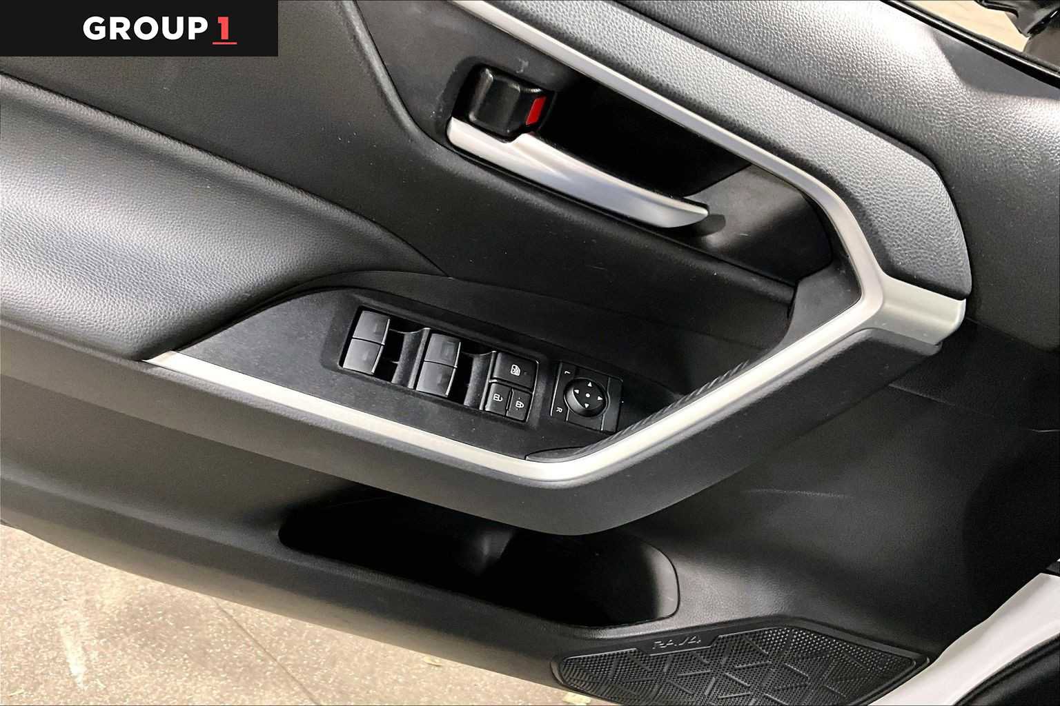 Used 2023 Toyota RAV4 SE w/ SE Grade Weather Package image 36