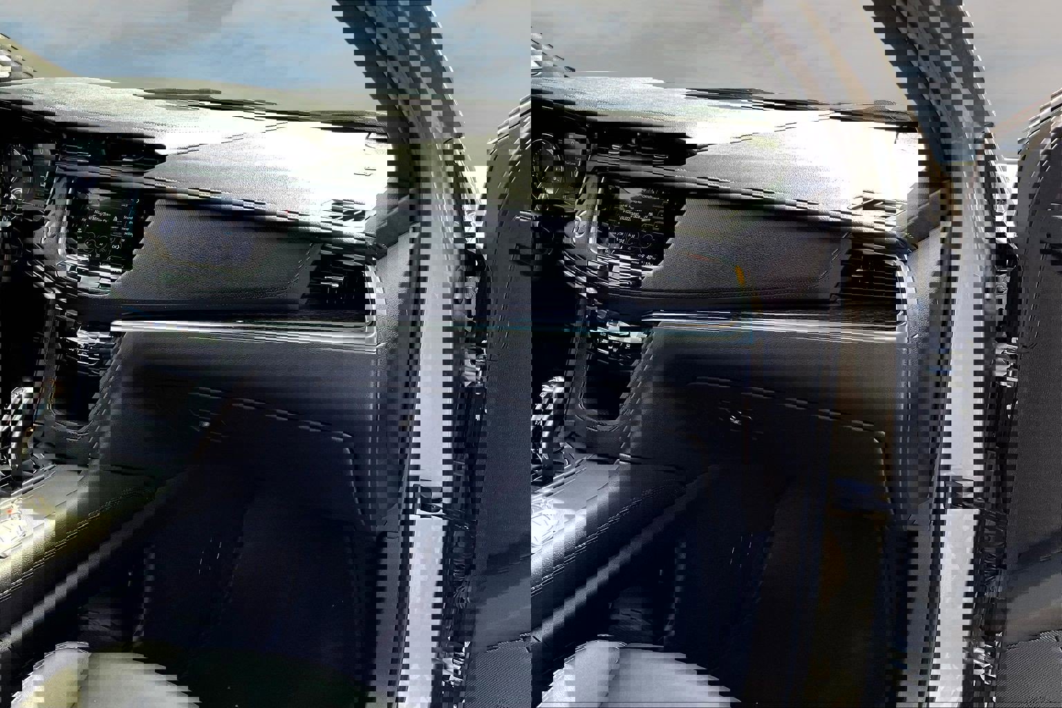 Used 2023 Cadillac XT5 Premium Luxury w/ Technology Package image 18