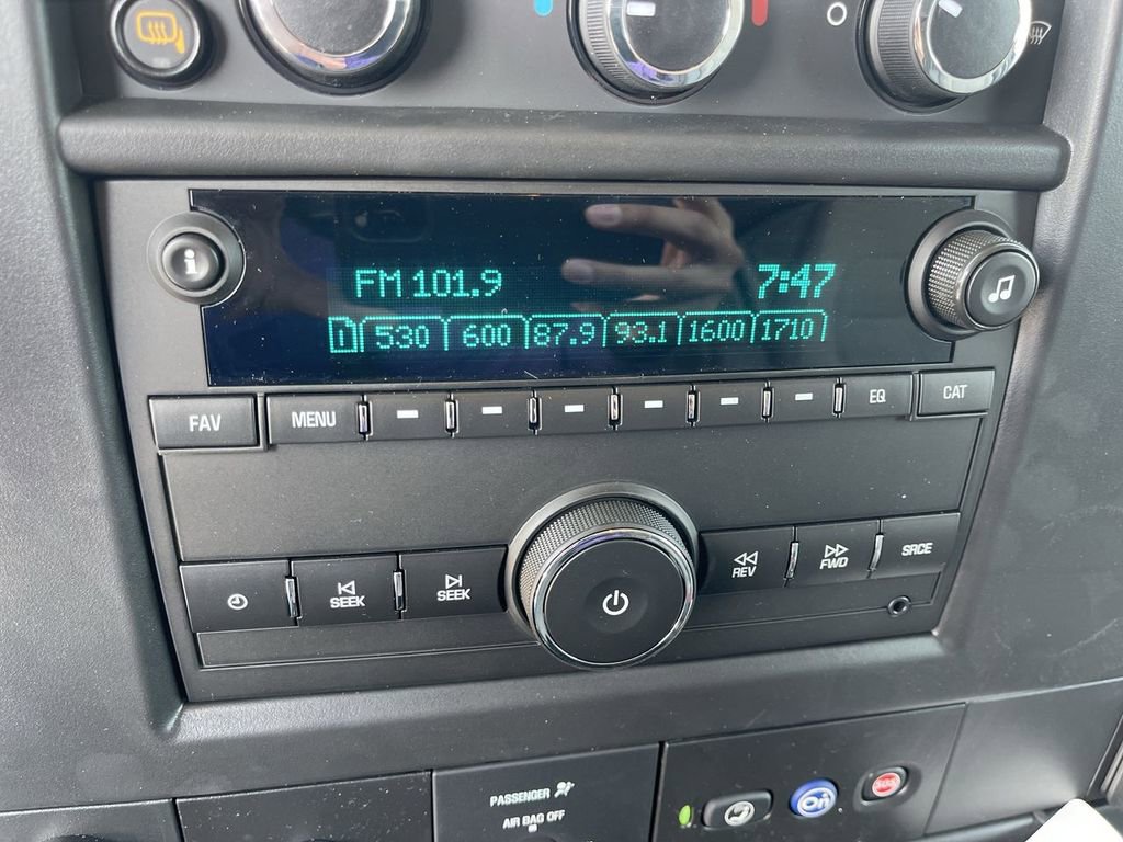 New 2025 Chevrolet Express 3500 Extended w/ Driver Convenience Package image 11