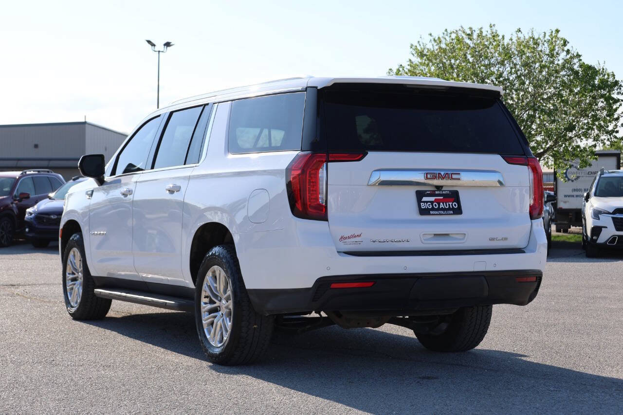 Used 2022 GMC Yukon XL SLE w/ Gmc Pro Safety Plus Package AWD/4WD image 11