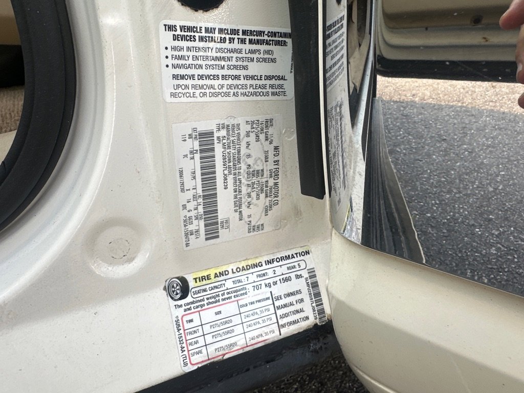 Used 2007 Lincoln Navigator Ultimate image 37