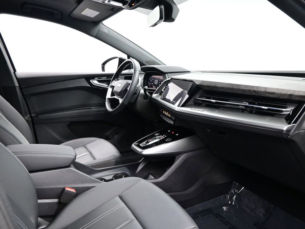 Used 2024 Audi Q4 e-tron Premium Plus w/ Premium Plus image 12