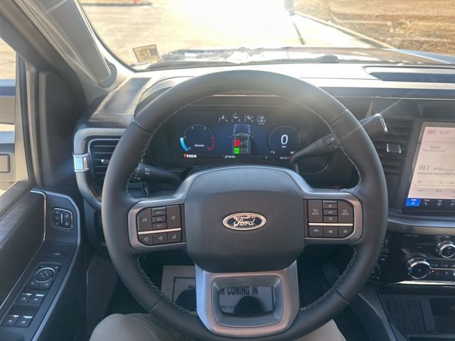 New 2026 Ford F250 Lariat w/ Black Appearance Package AWD/4WD image 15