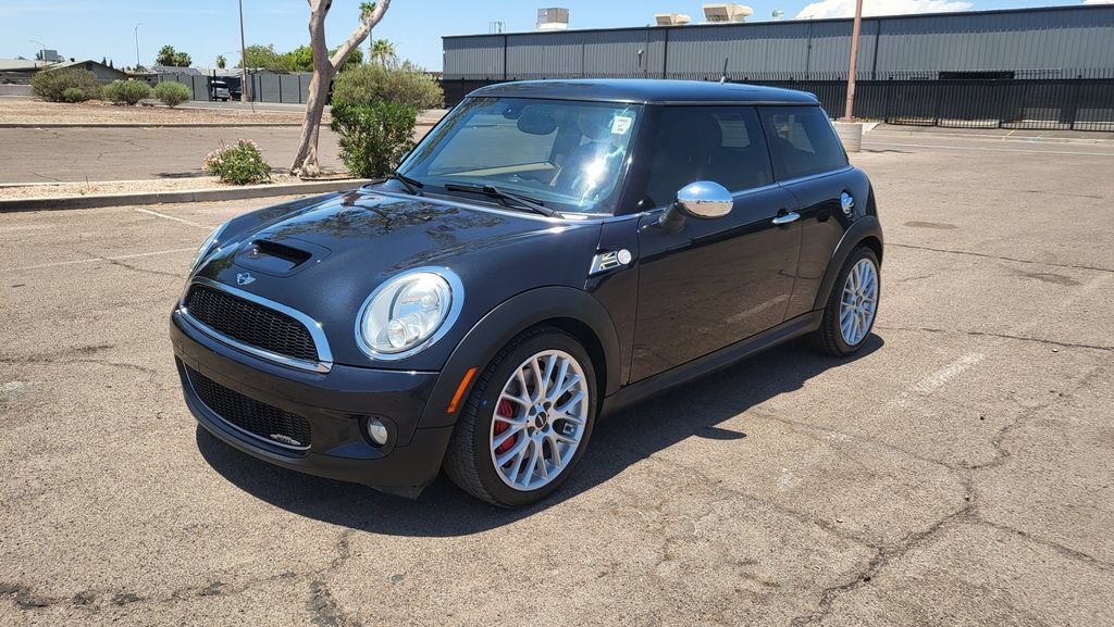 Used 2009 MINI Cooper John Cooper Works FWD image 4