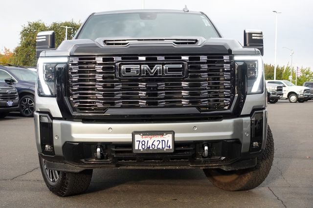 Used 2025 GMC Sierra 2500 Denali Ultimate image 3
