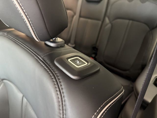 Used 2023 Jeep Grand Wagoneer Series II w/ Flexible Seating Group AWD/4WD image 24