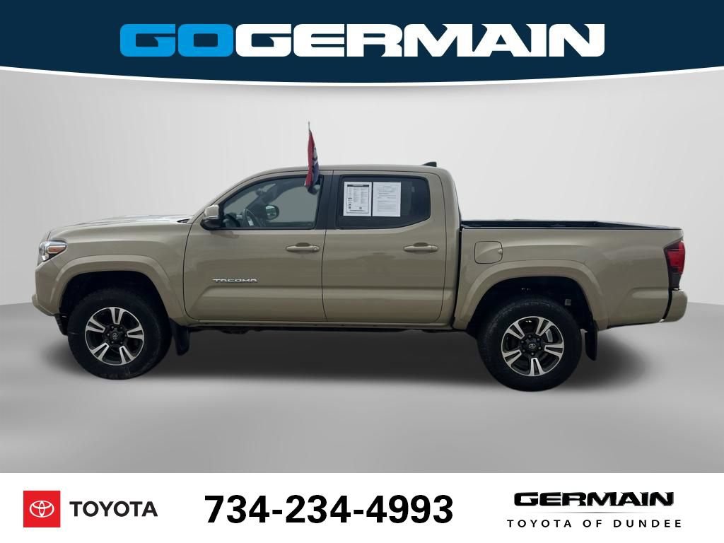 Used 2018 Toyota Tacoma TRD Sport AWD/4WD image 11