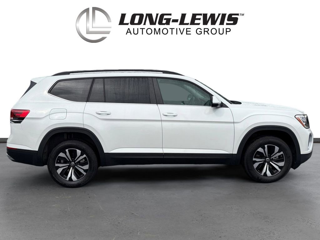 Certified 2026 Volkswagen Atlas SE FWD image 8