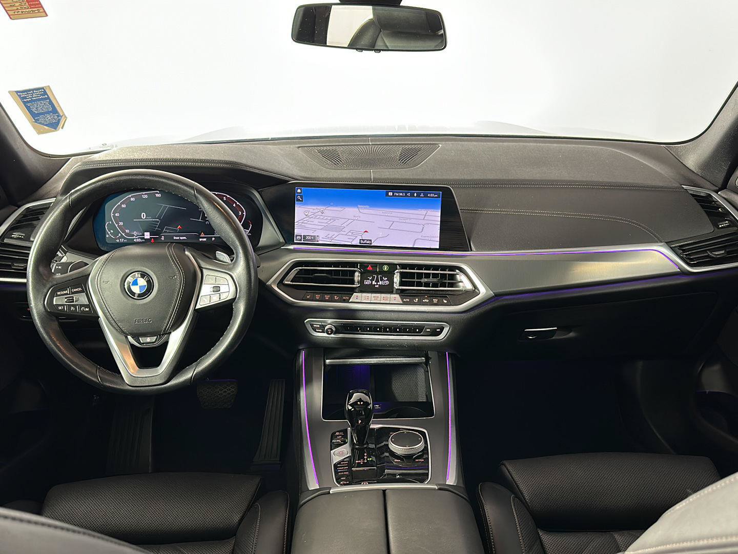 Used 2023 BMW X5 xDrive40i w/ Parking Assistance Package AWD/4WD image 2