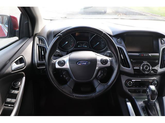 Used 2013 Ford Focus Titanium image 9