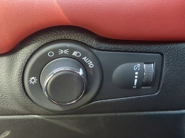 Used 2023 Dodge Durango SRT Hellcat AWD/4WD image 31