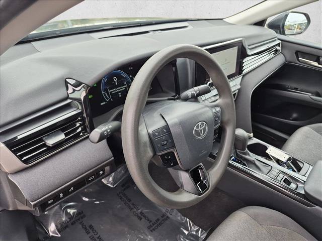 Used 2025 Toyota Camry LE FWD image 10