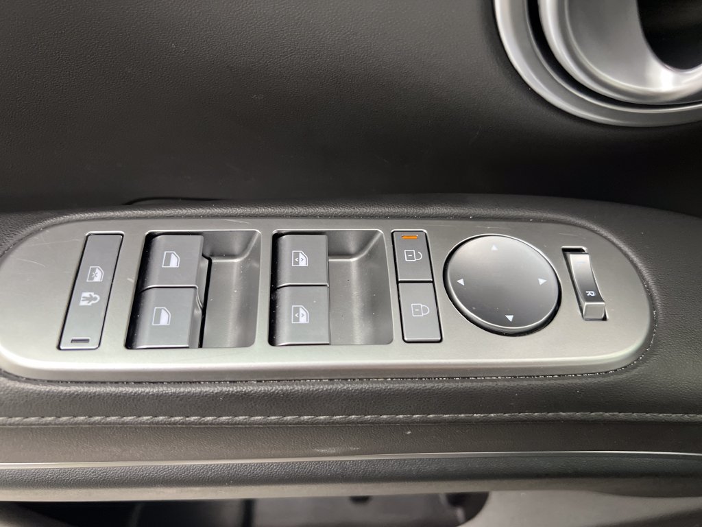 Used 2026 Hyundai Palisade SEL FWD image 15