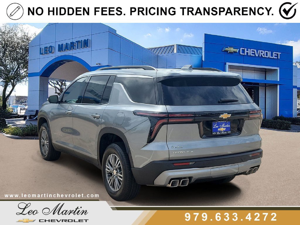 New 2027 Chevrolet Traverse LT FWD image 4