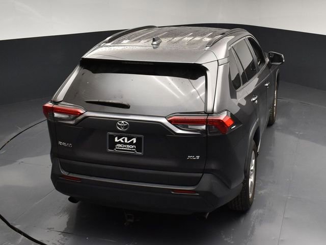 Used 2020 Toyota RAV4 XLE image 46