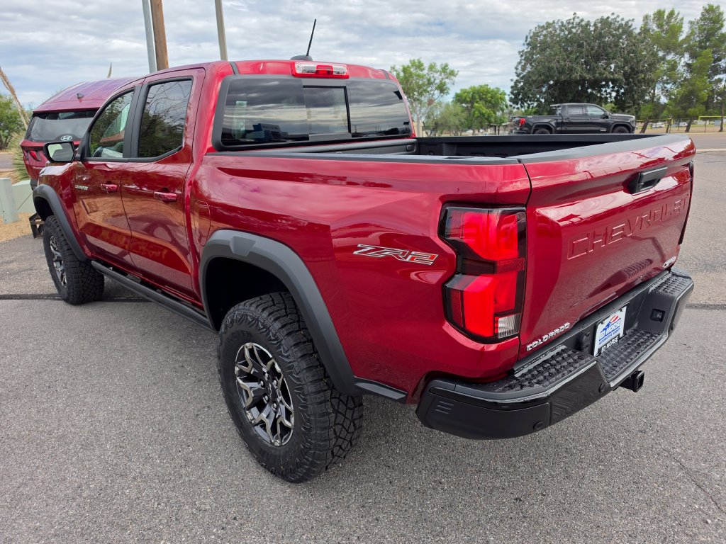 New 2026 Chevrolet Colorado ZR2 w/ Technology Package AWD/4WD image 3