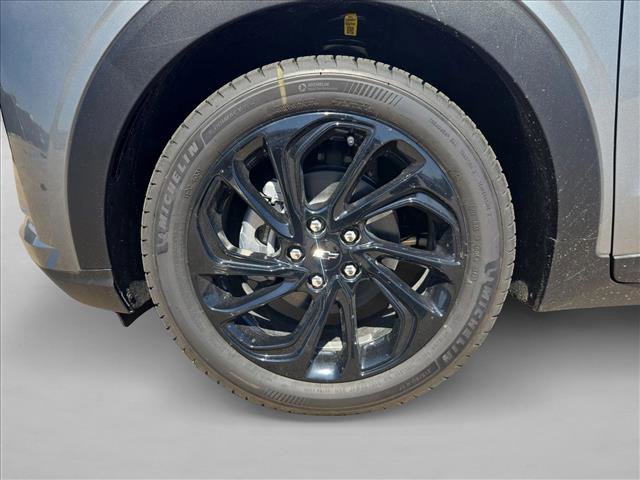 New 2027 Chevrolet Bolt RS w/ Technology Package FWD image 11
