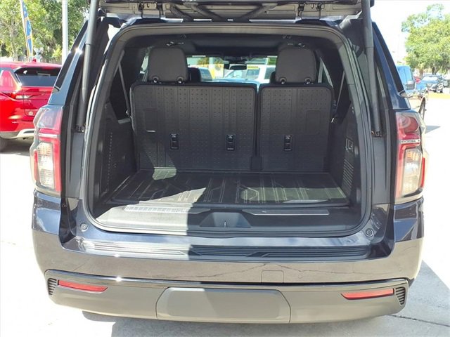 Used 2023 Chevrolet Suburban Z71 w/ Luxury Package image 37