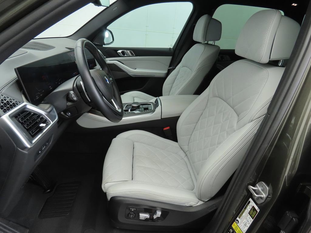Certified 2024 BMW X5 xDrive40i w/ Premium Package image 19