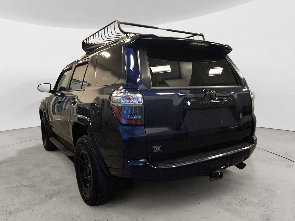 Used 2020 Toyota 4Runner Venture AWD/4WD image 3