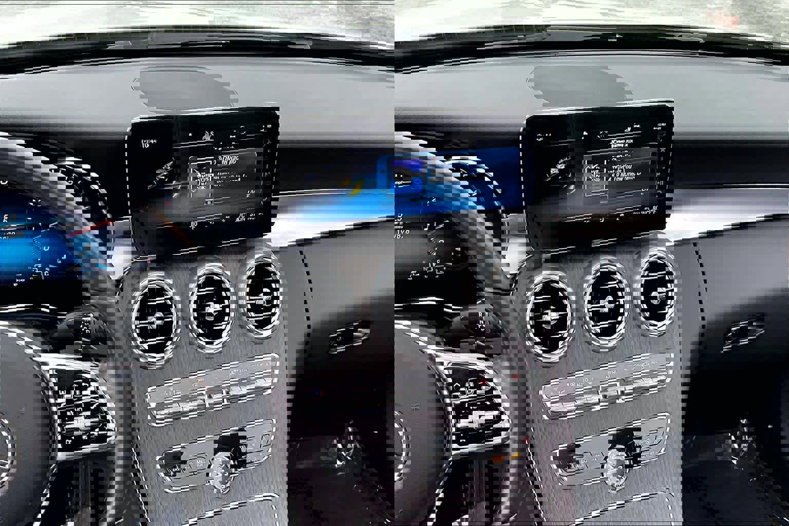 Used 2023 Mercedes-Benz C 300 4MATIC Cabriolet w/ Multimedia Package image 6