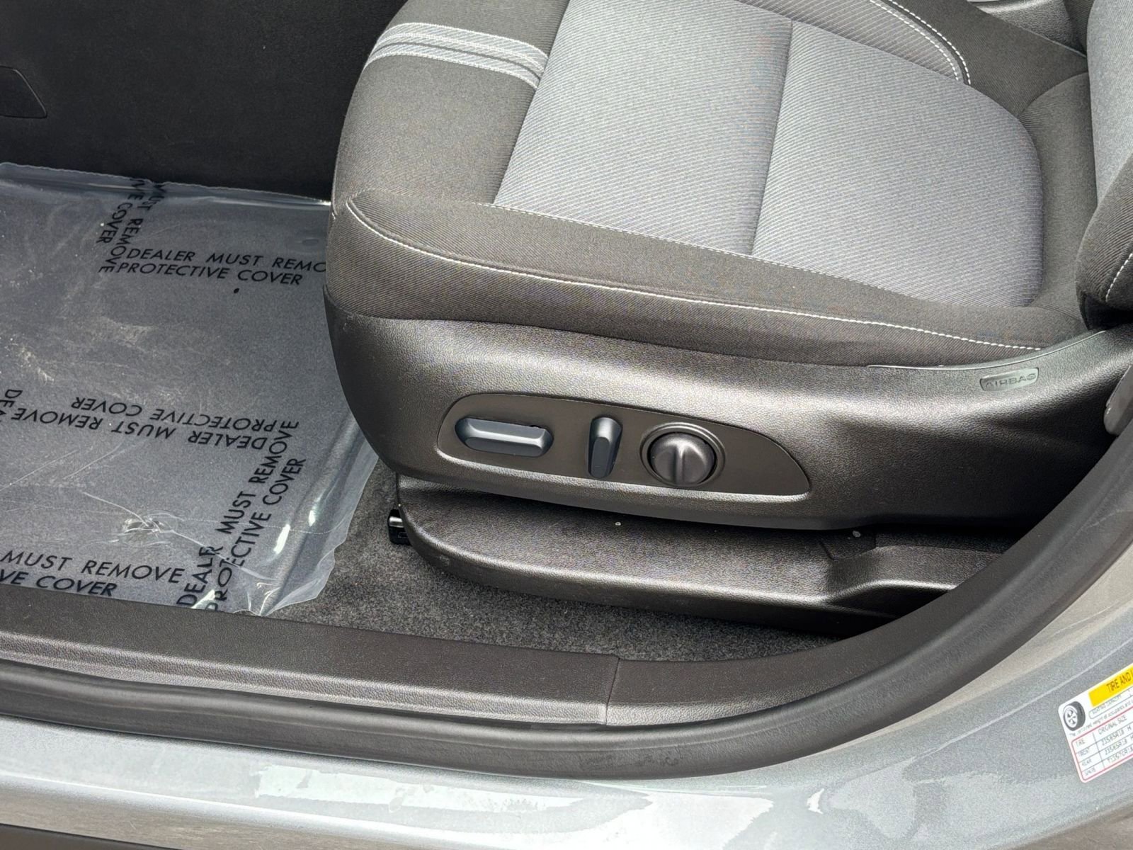 Used 2025 Chevrolet Blazer LT image 23