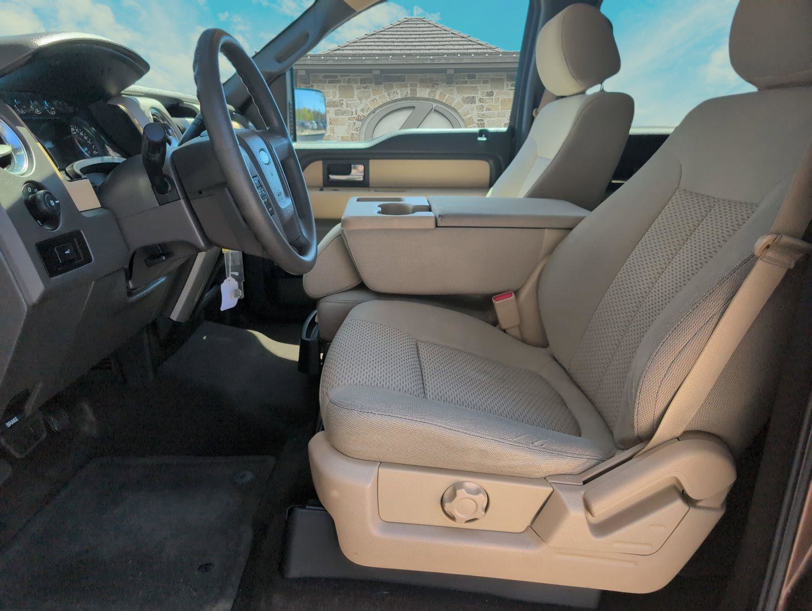 Used 2012 Ford F150 XLT image 8