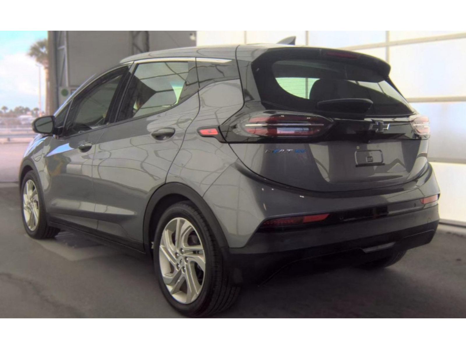 Used 2023 Chevrolet Bolt LT w/ Driver Confidence Package FWD image 2