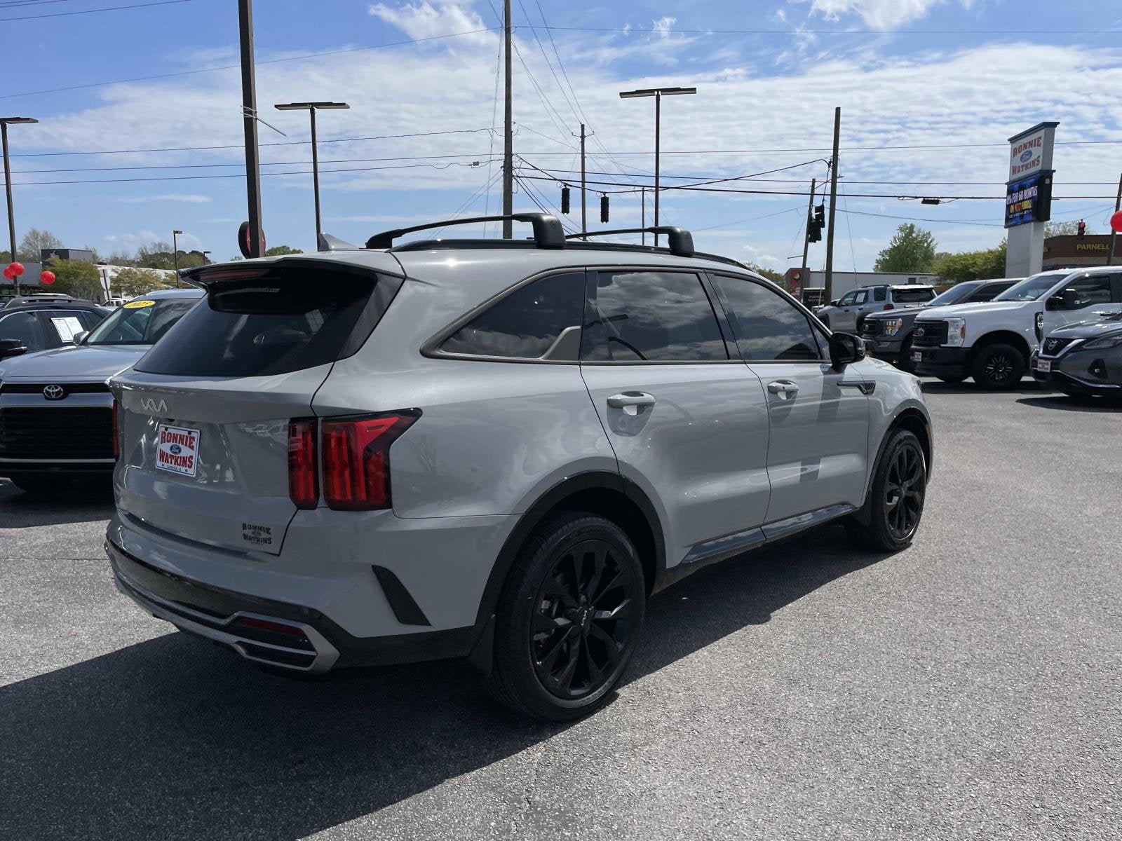 Used 2023 Kia Sorento SX FWD image 4