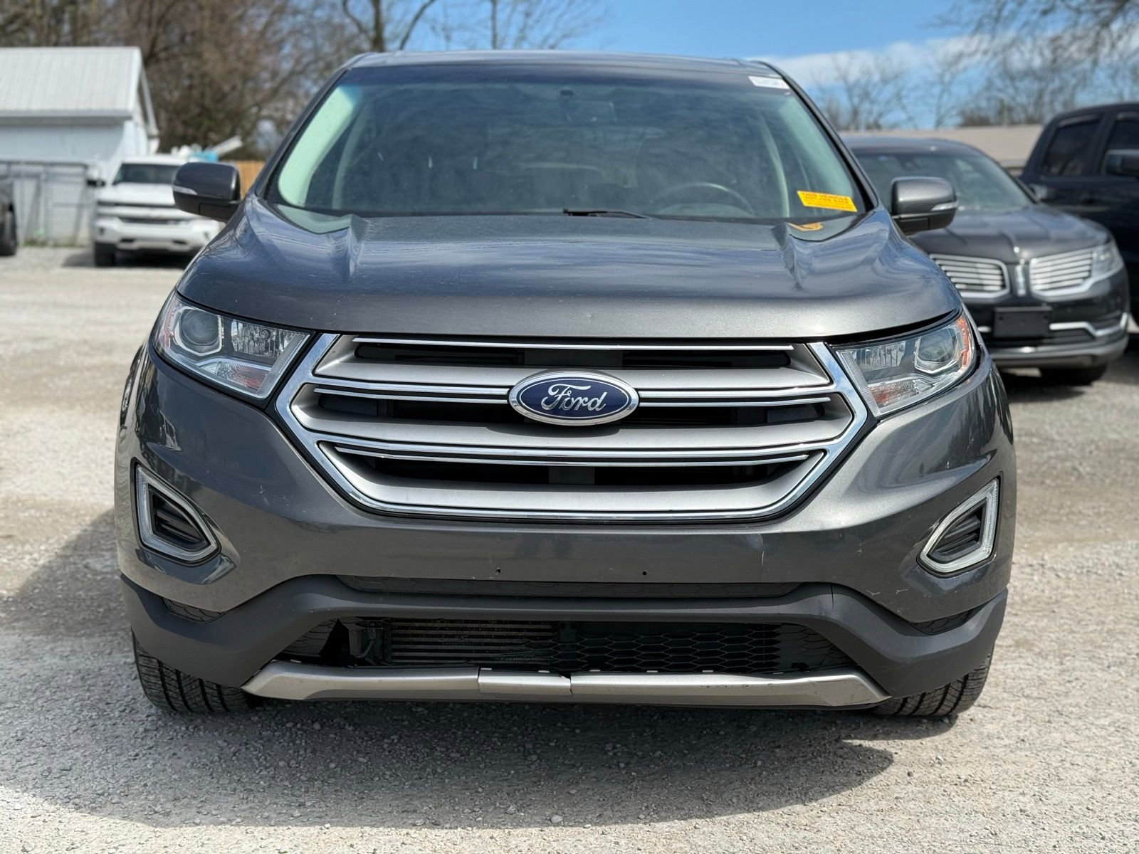Used 2017 Ford Edge Titanium w/ Technology Package image 2