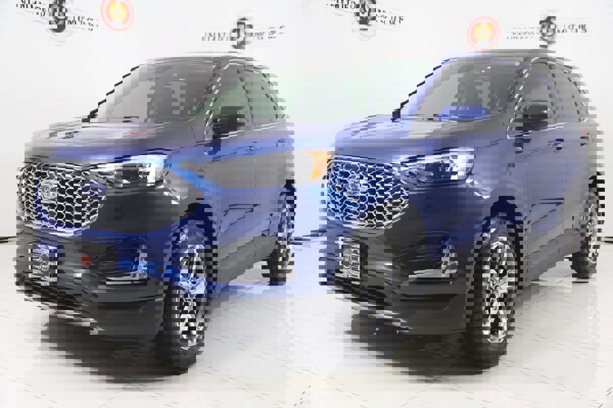 Used 2024 Ford Edge SEL w/ Convenience Package image 5