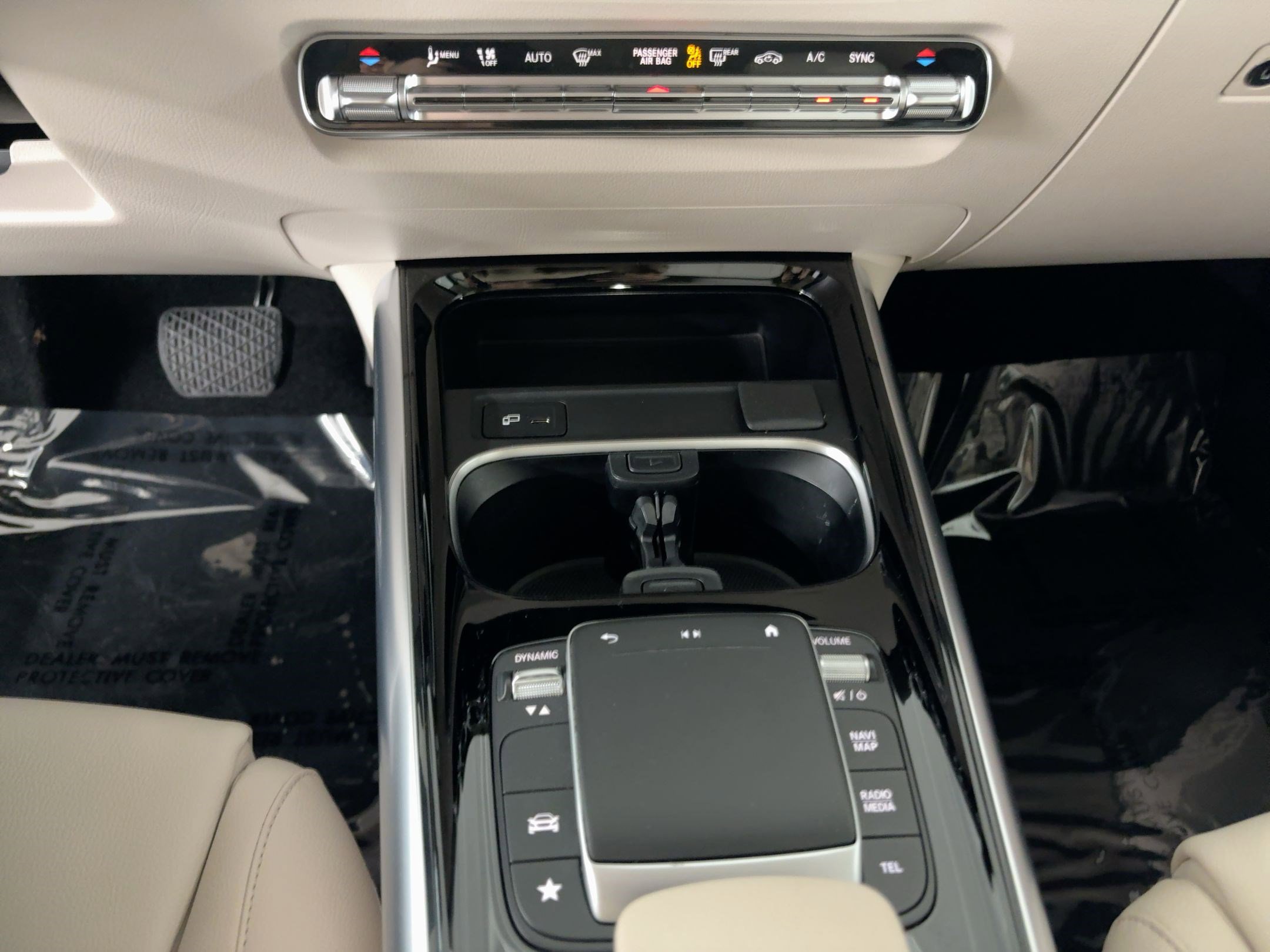 Certified 2022 Mercedes-Benz GLA 250 4MATIC image 17