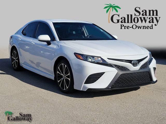 Used 2018 Toyota Camry SE