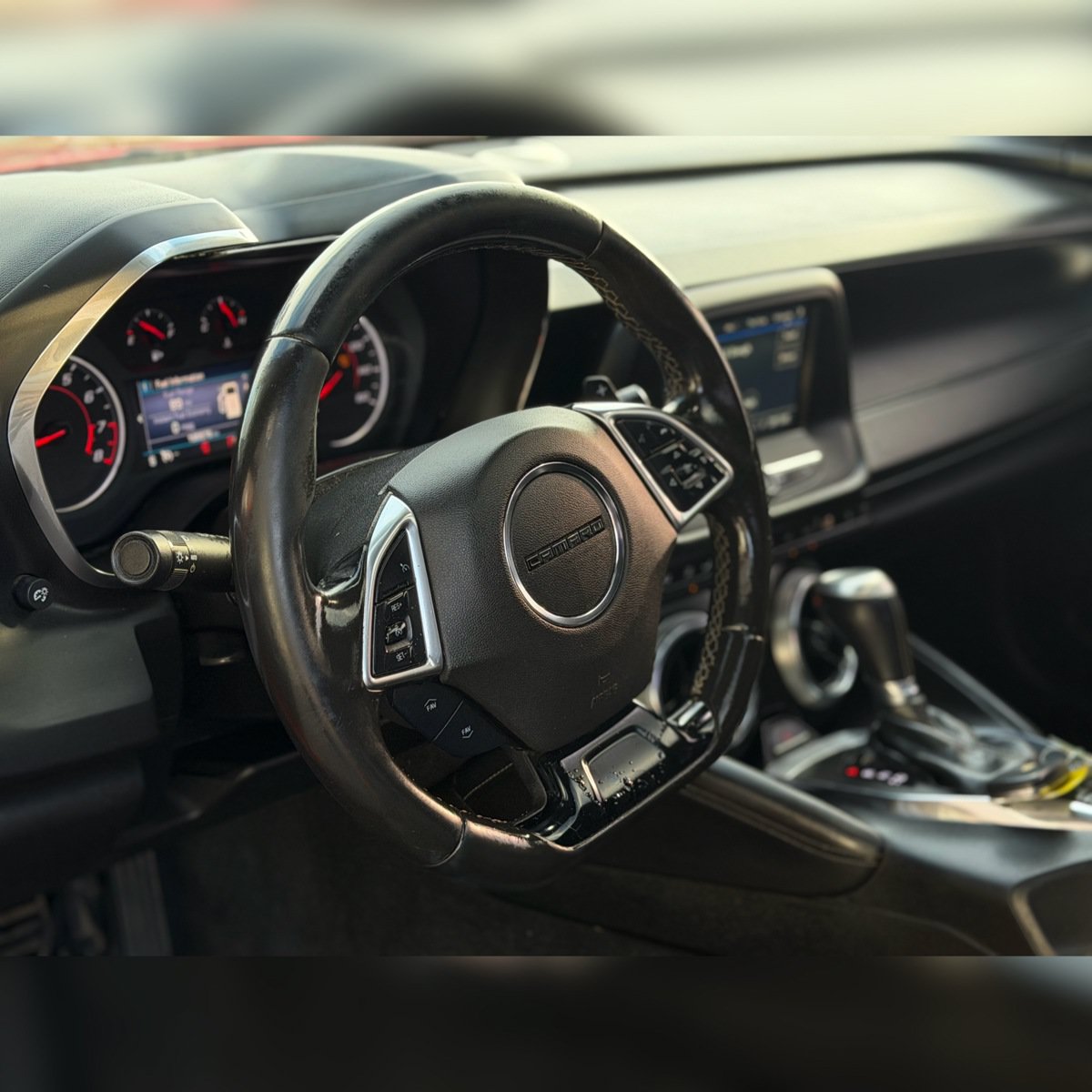 Used 2019 Chevrolet Camaro LT RWD image 5