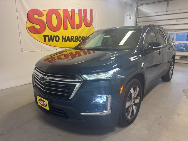 Certified 2023 Chevrolet Traverse LT image 1