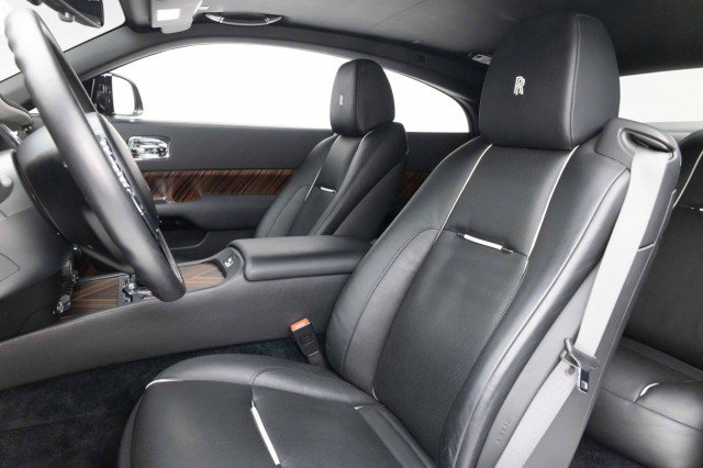 Used 2015 Rolls-Royce Wraith image 4