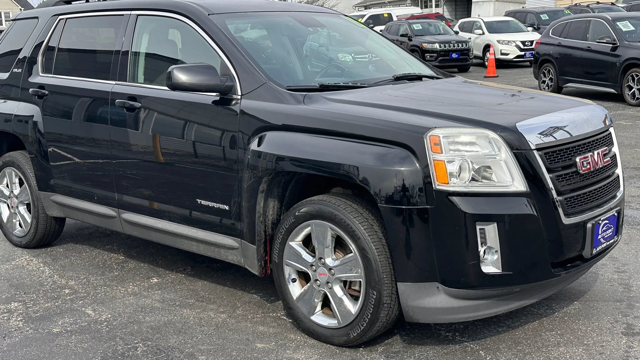 Used 2015 GMC Terrain SLE image 3