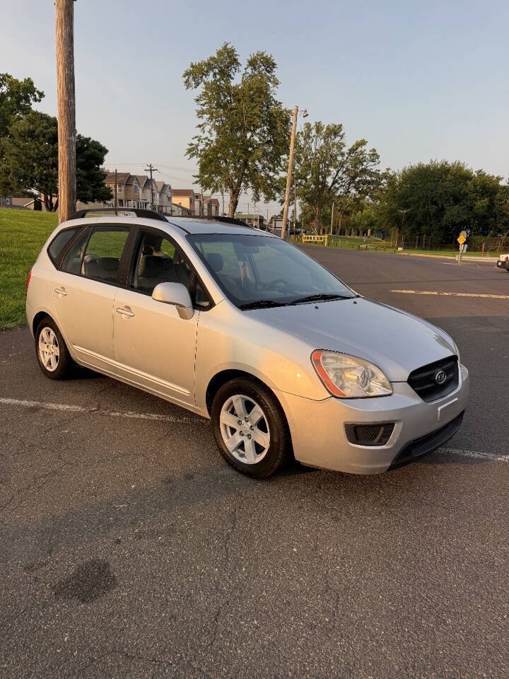 Used 2009 Kia Rondo LX FWD image 9