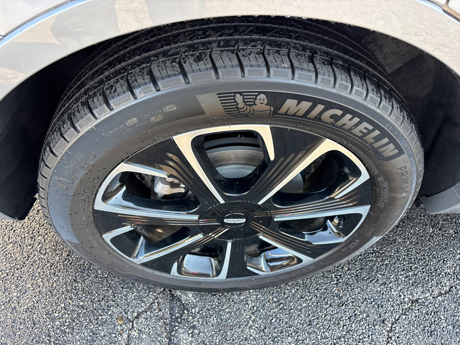 Certified 2024 Lincoln Nautilus Reserve AWD/4WD image 10