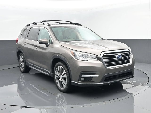 Used 2021 Subaru Ascent Limited w/ Technology Package AWD/4WD image 3