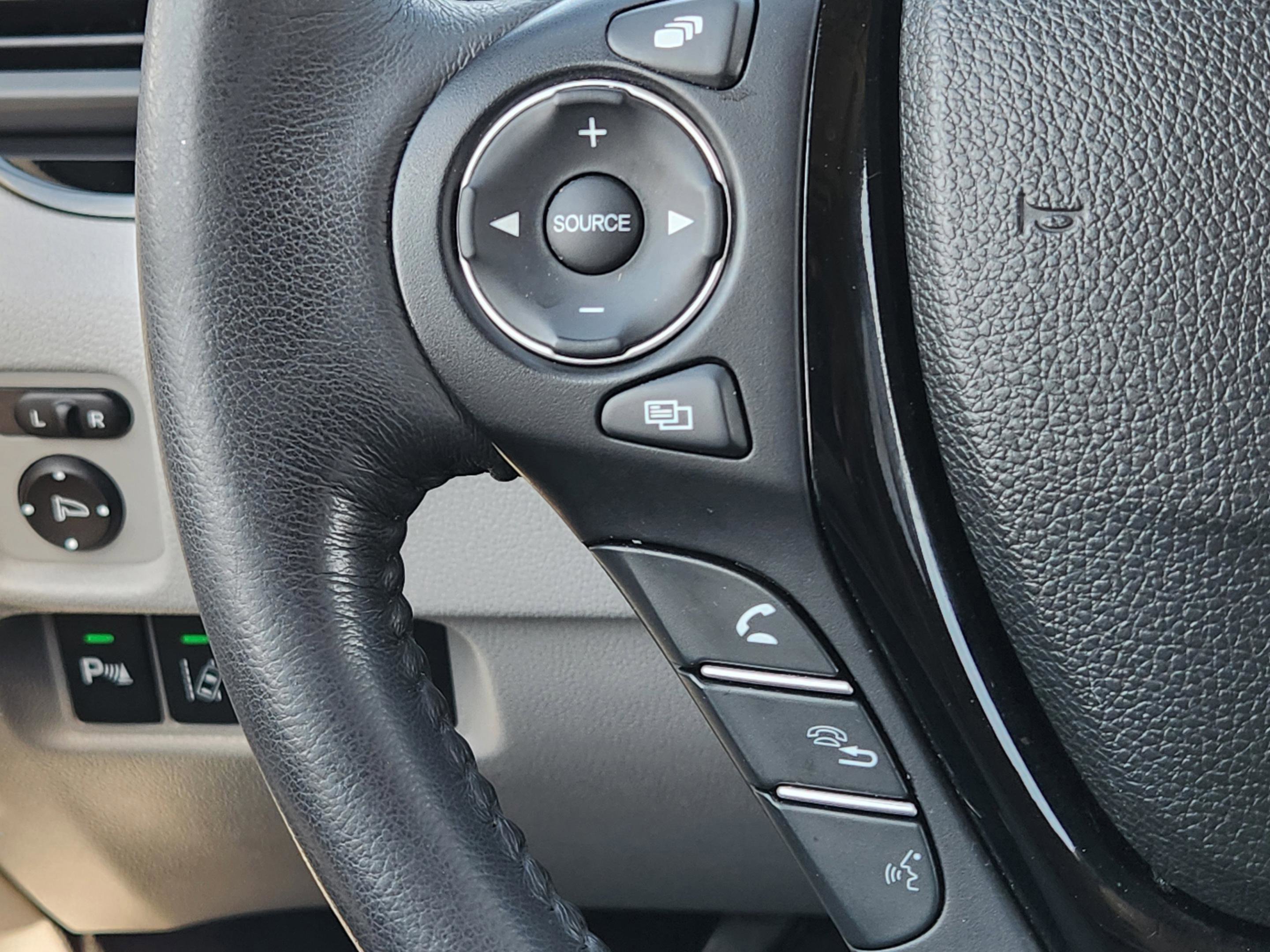 Used 2016 Honda Pilot Touring image 28